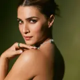 Kriti Sanon is ❤️𓇻 channel